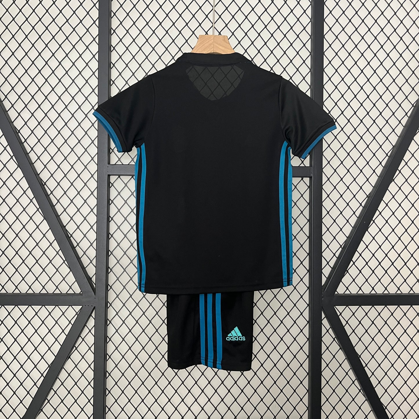 KIDS : Real Madrid 2017/2018 Away