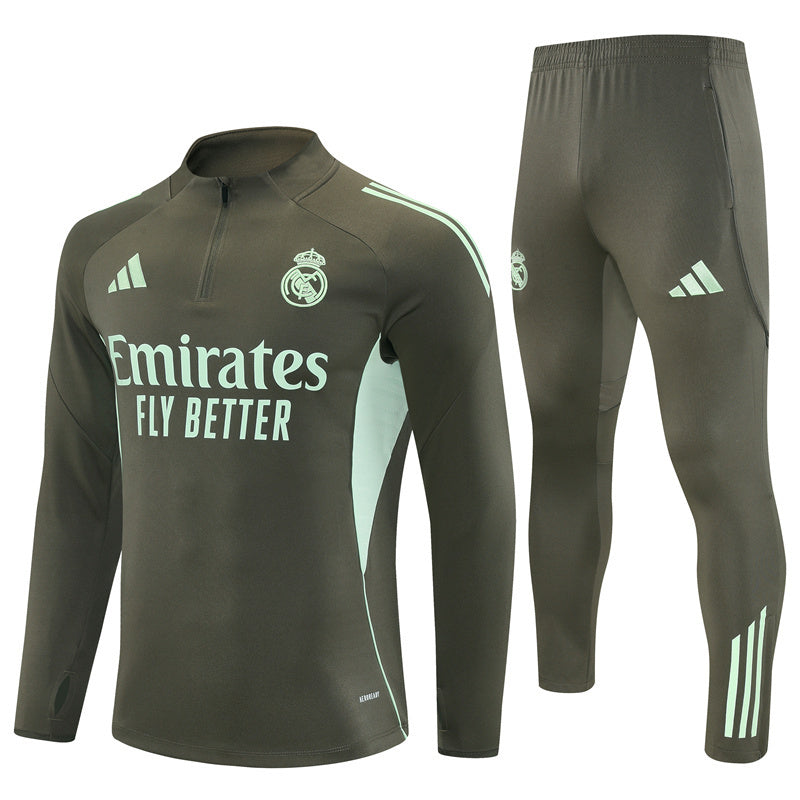 Real Madrid 2025/26 Tracksuit III – soccerline