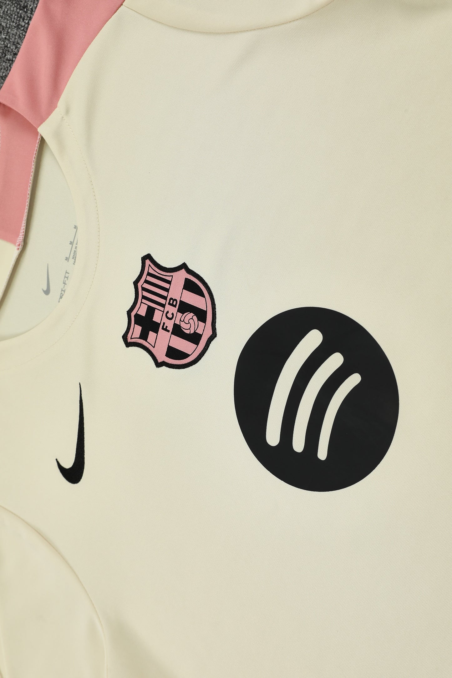 FC Barcelona 2025/26 Training Kit III