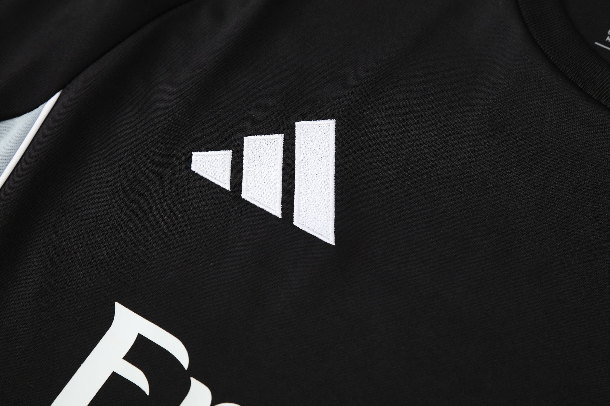 Real Madrid 2025/26 Training Kit IV