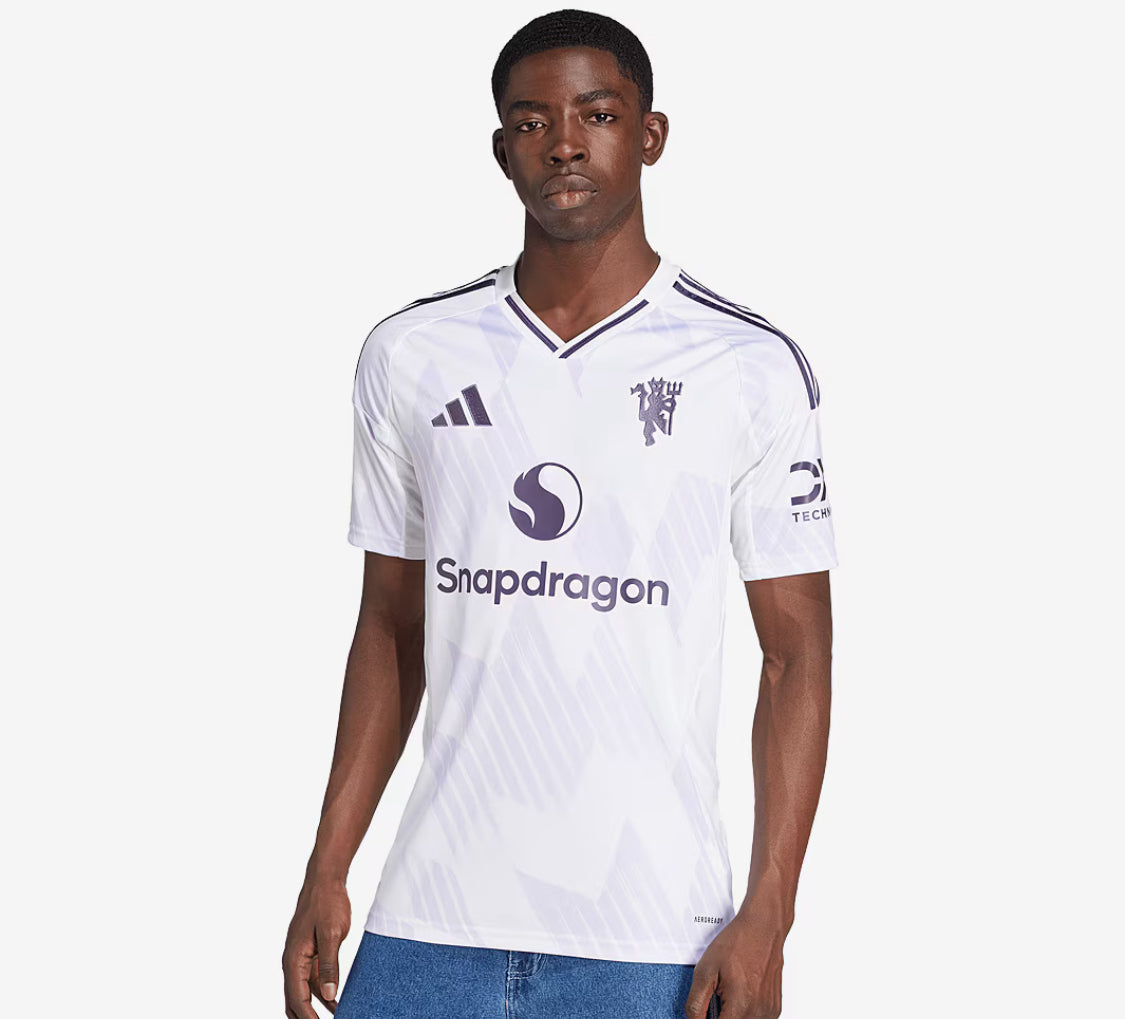 Manchester United 2025/26 Away Shirt - Fan Version