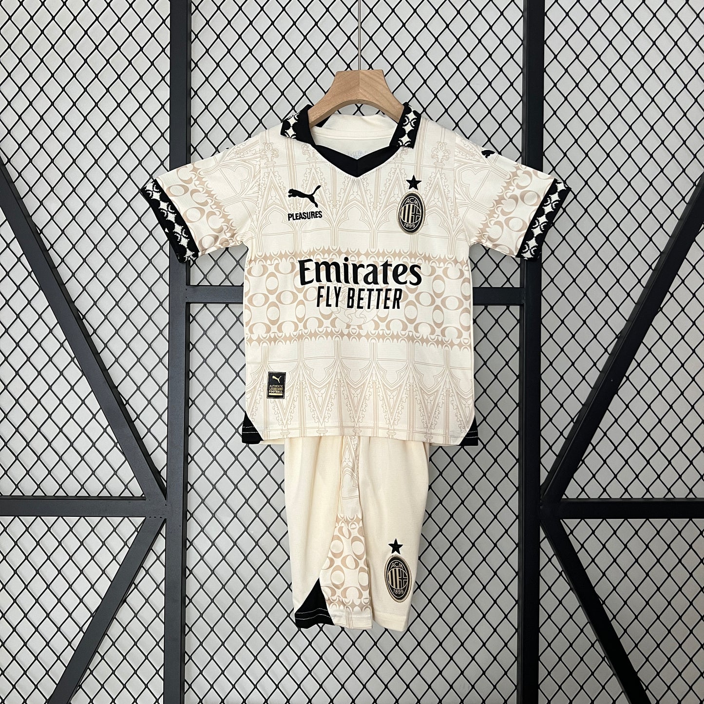 KIDS : AC Milan Concept Kit