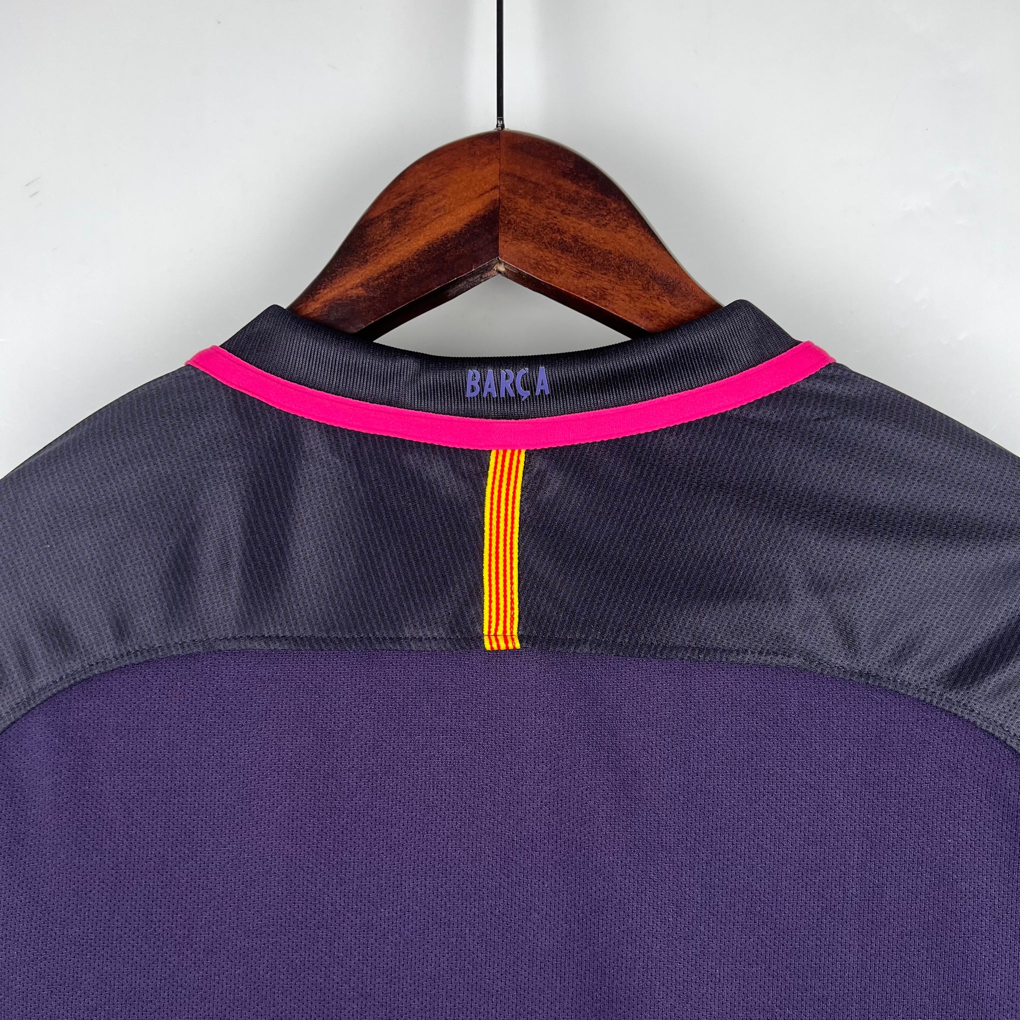 FC Barcelona 2016/17 Away Shirt