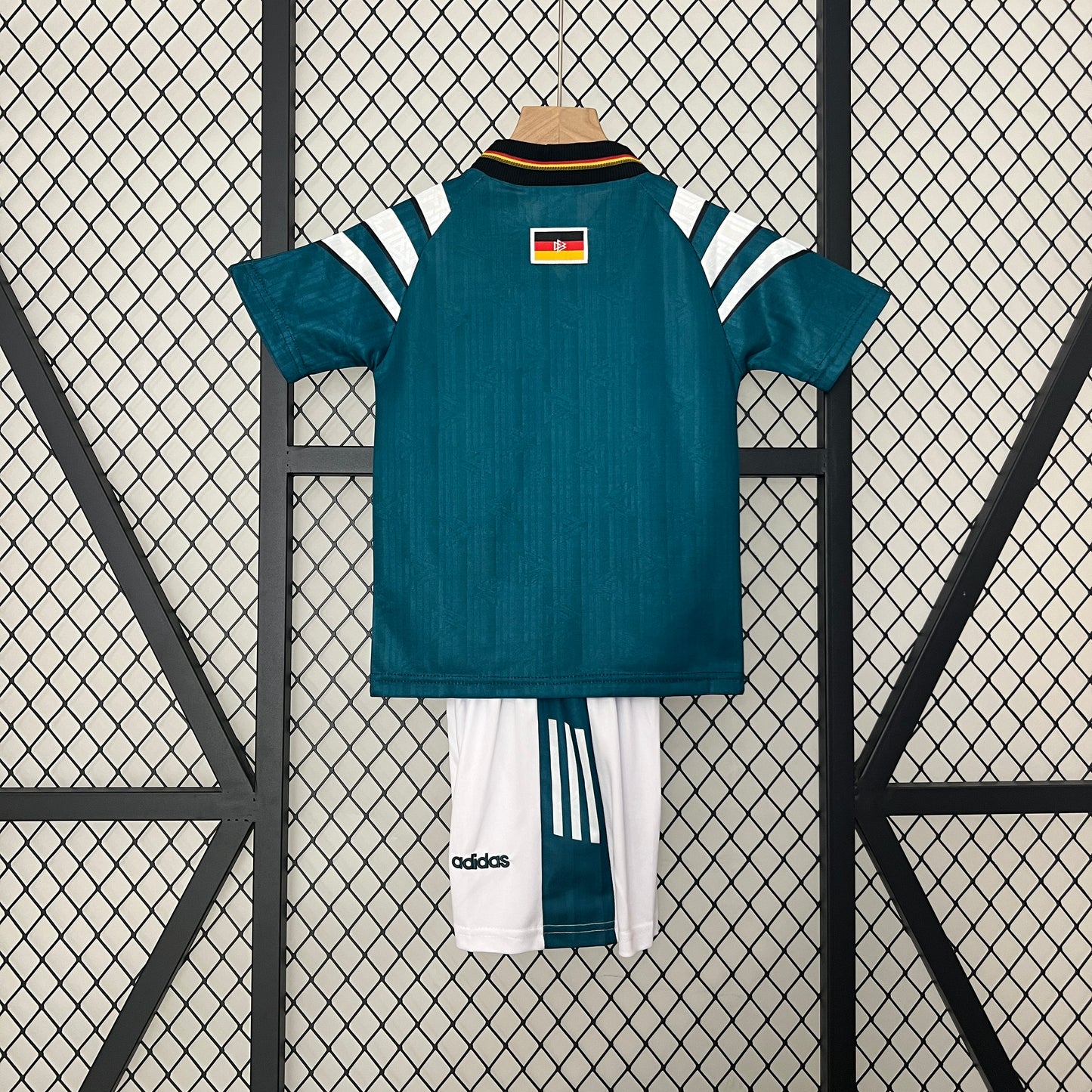 KIDS : Germany 1996 Home