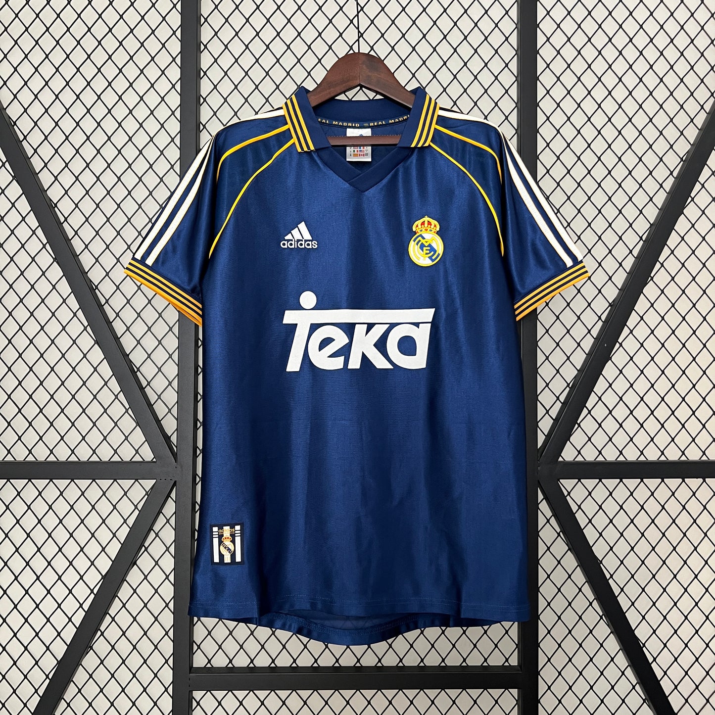 Real Madrid 1998/1999 Third Kit