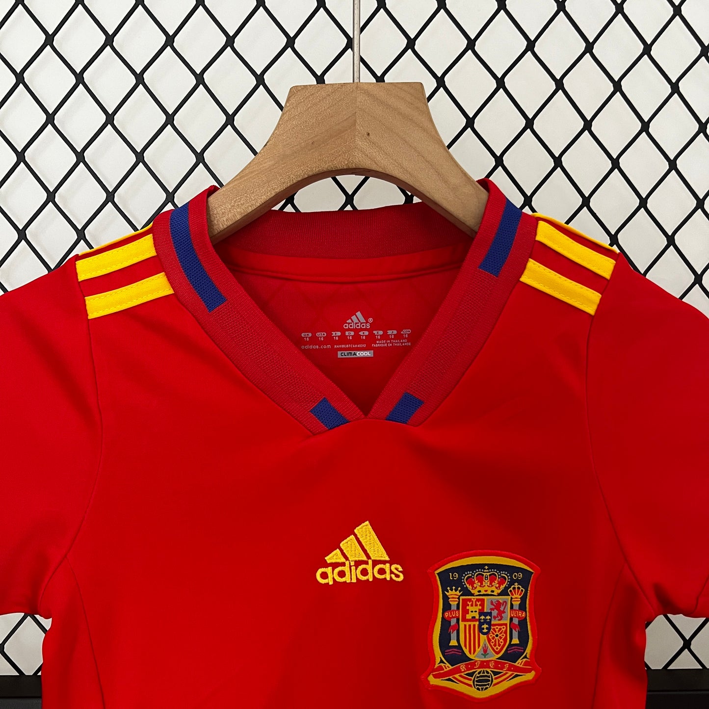 KIDS : Spain 2010 Home