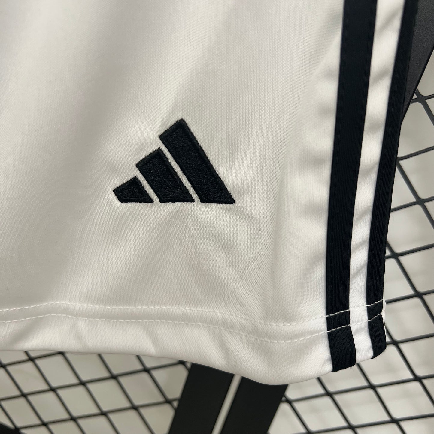 Real Madrid 2025/26 Home Shorts - Fan Version