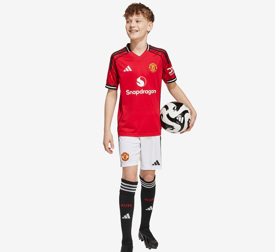 KIDS : Manchester United 2025/26 Home Kit (Shirt + Shorts)