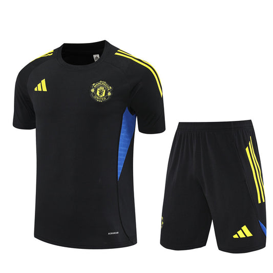 Manchester United 2025/26 Training Kit V