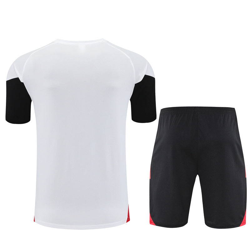 Manchester United 2025/26 Training Kit III