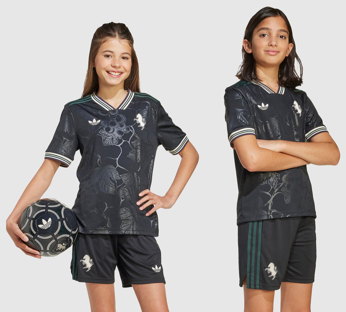 Kids | Juventus 2025/26 Third Kit (Shirt + Shorts)