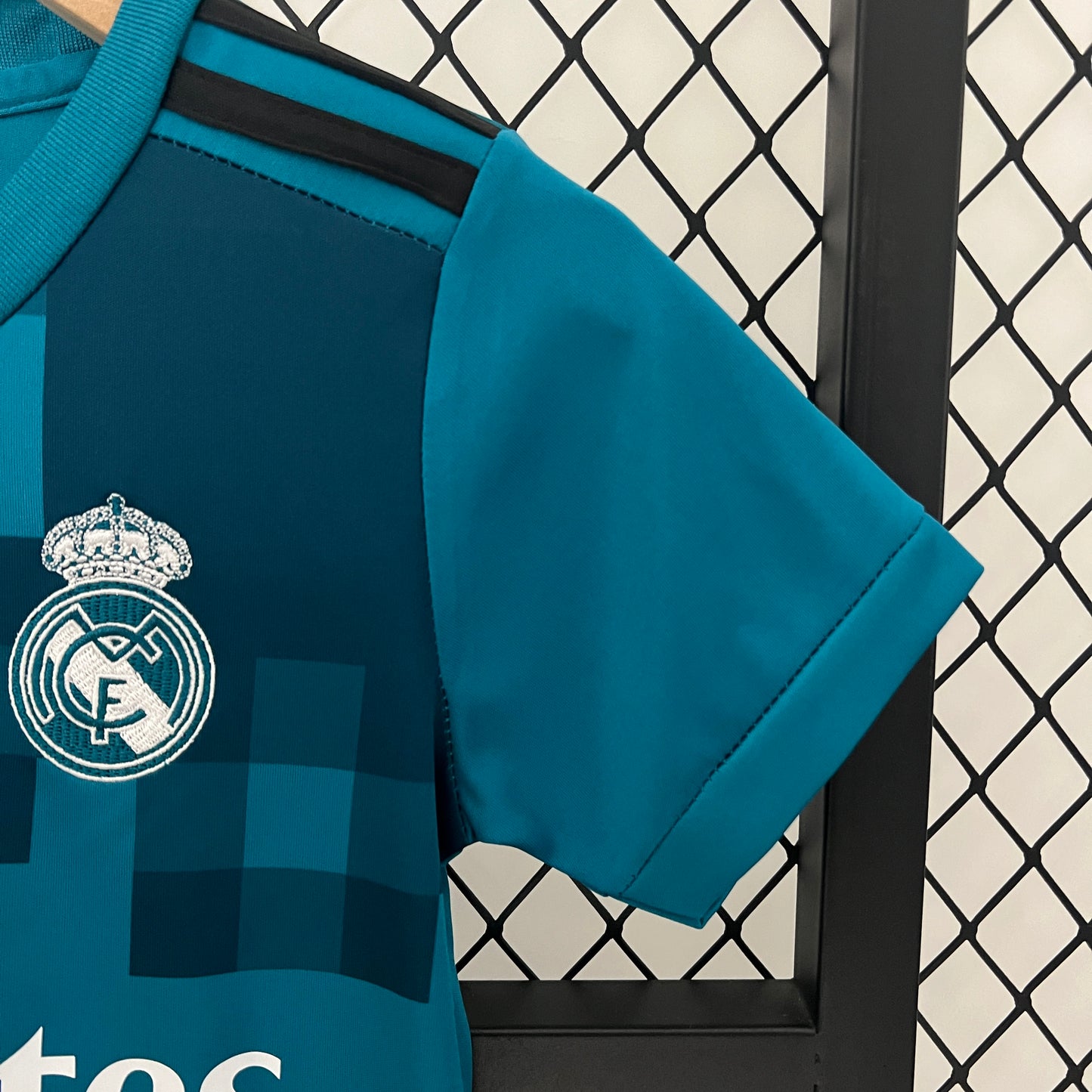 KIDS : Real Madrid 2017/2018 Third Kit