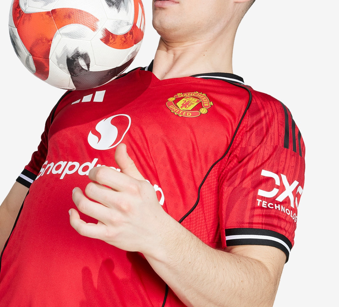 Manchester United 2025/26 Home Shirt - Pro Version