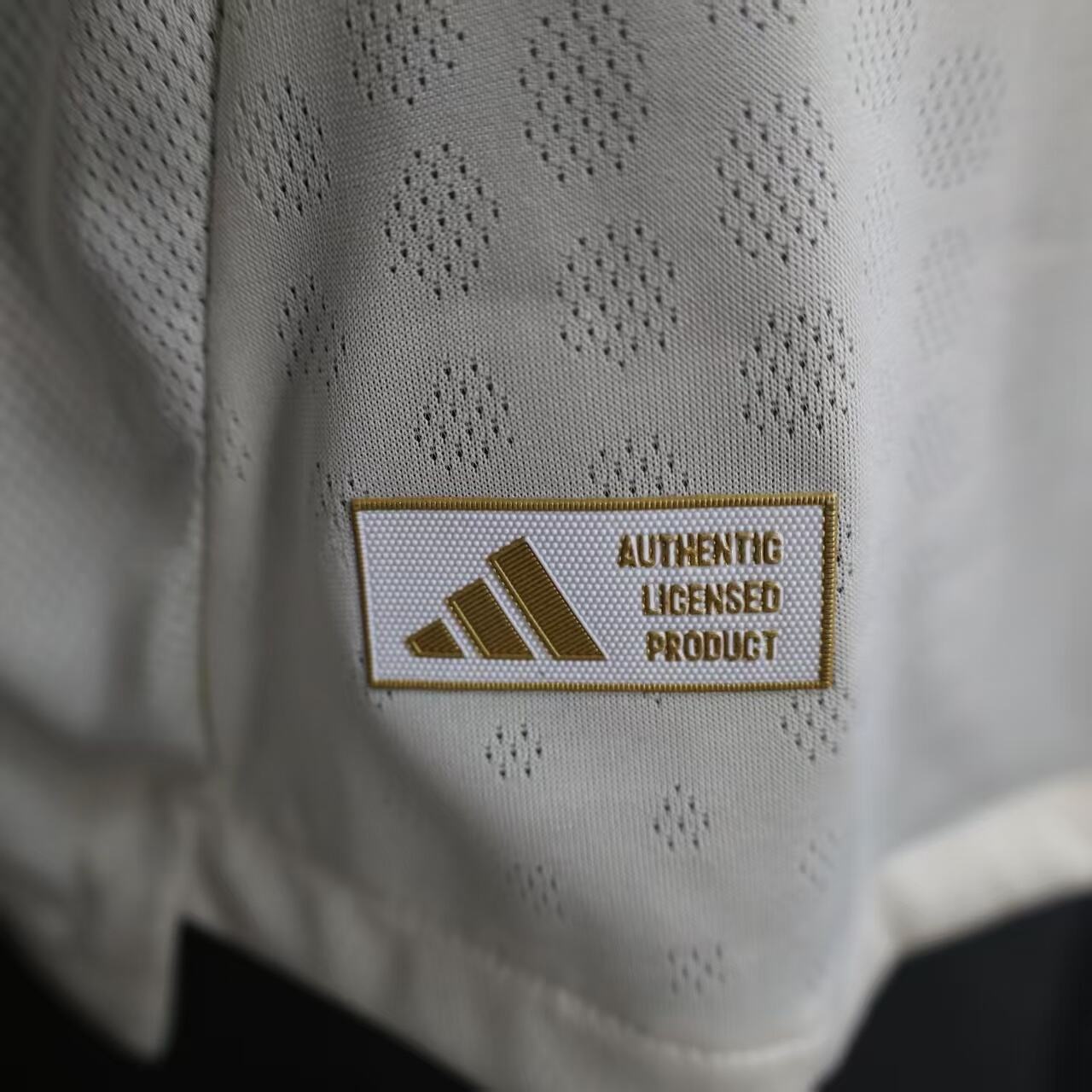 Long Sleeve - Liverpool FC 2025/26 Away - Pro Version