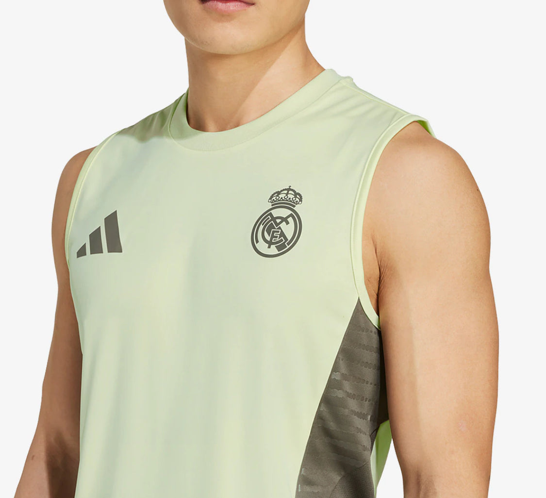 Real Madrid 2025/26 Sleeveless Training Kit I
