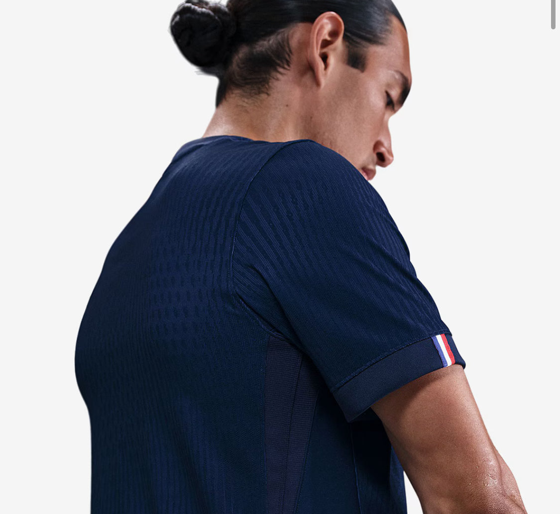 Paris Saint-Germain 2025/26 Home Shirt - Pro Version