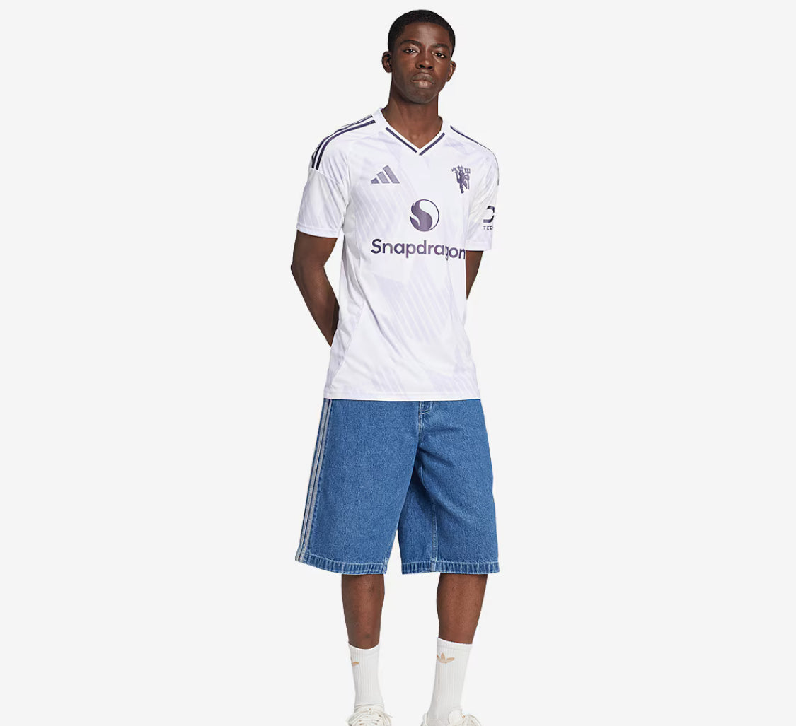 Manchester United 2025/26 Away Shirt - Fan Version