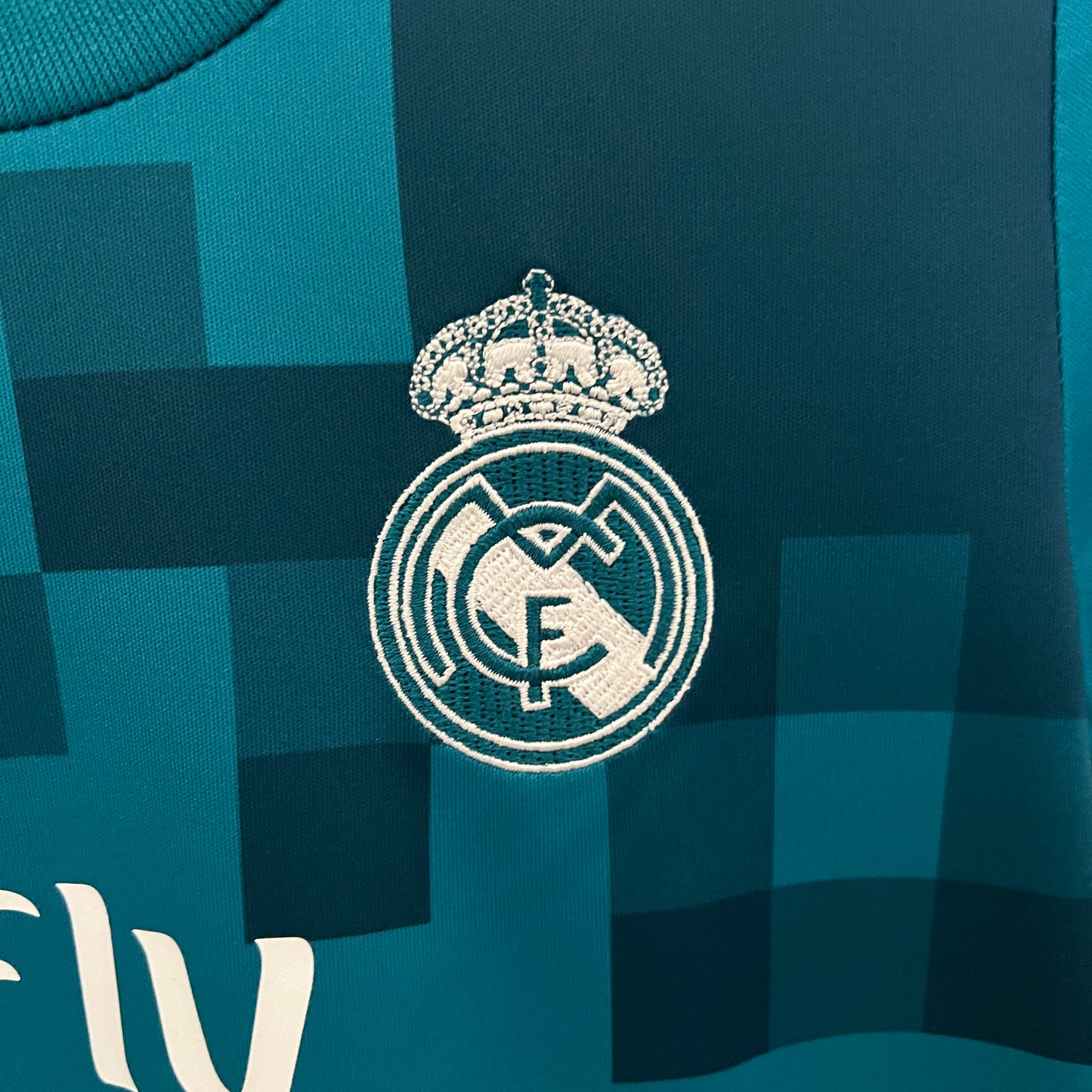 KIDS : Real Madrid 2017/2018 Third Kit