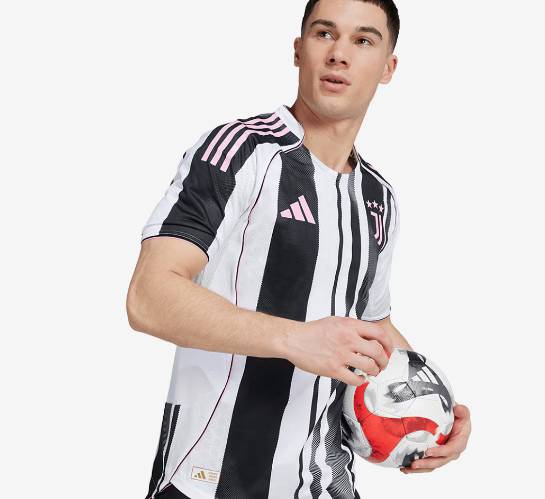 Juventus FC 2025/26 Home Shirt - Pro Version
