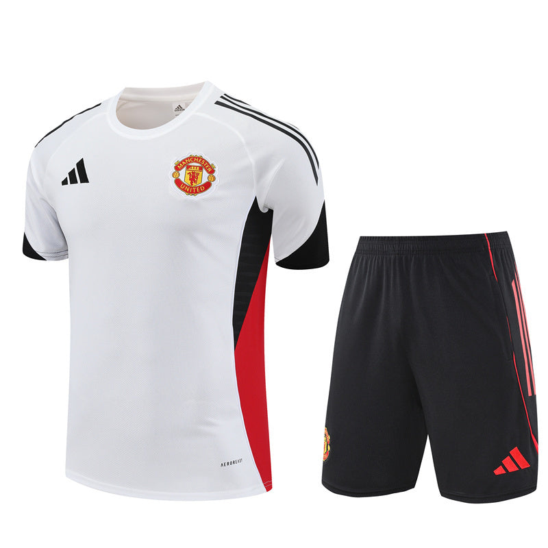 Manchester United 2025/26 Training Kit III