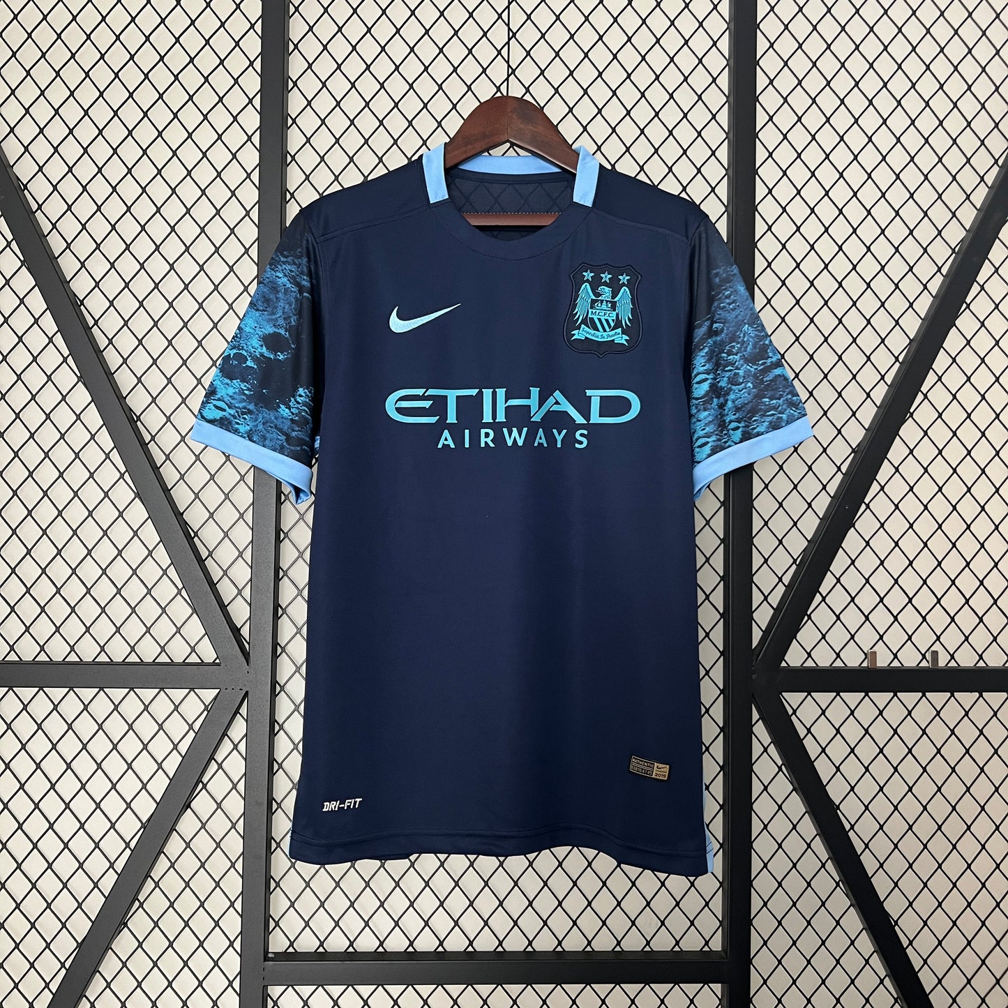 Manchester City 2015/2016 Away