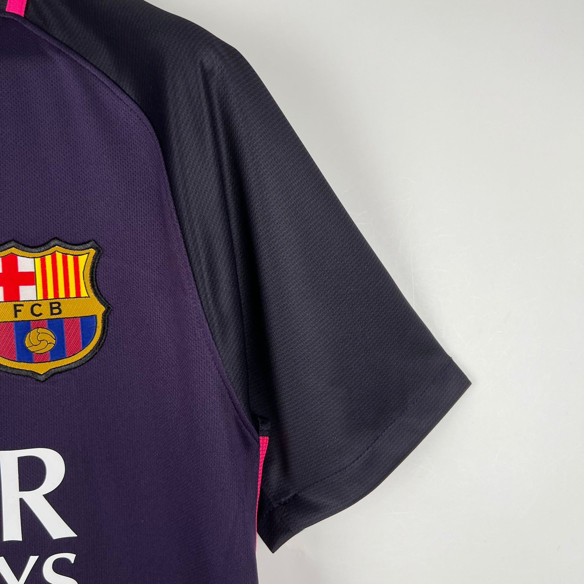 FC Barcelona 2016/17 Away Shirt