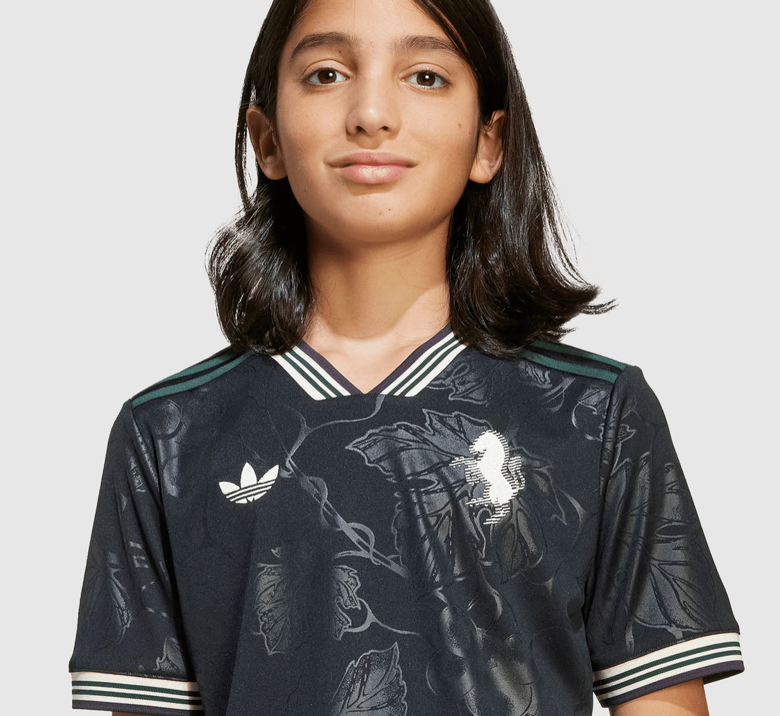 Kids | Juventus 2025/26 Third Kit (Shirt + Shorts)